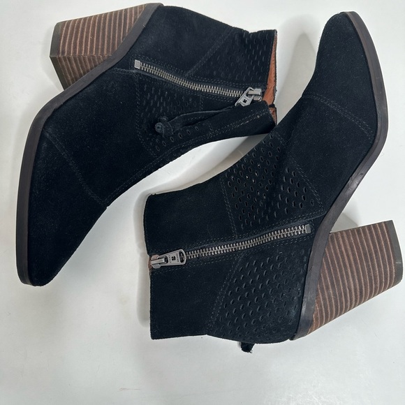 Lucky Brand Black Suede Perforated Ramses Booties Size 9 - Picture 6 of 11